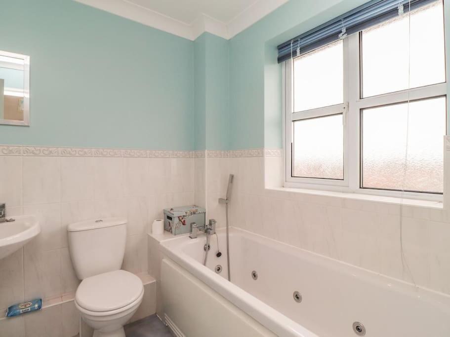Stunning Seaviews - Beach House - Jacuzzi Bath Tub Littlestone-on-Sea 外观 照片
