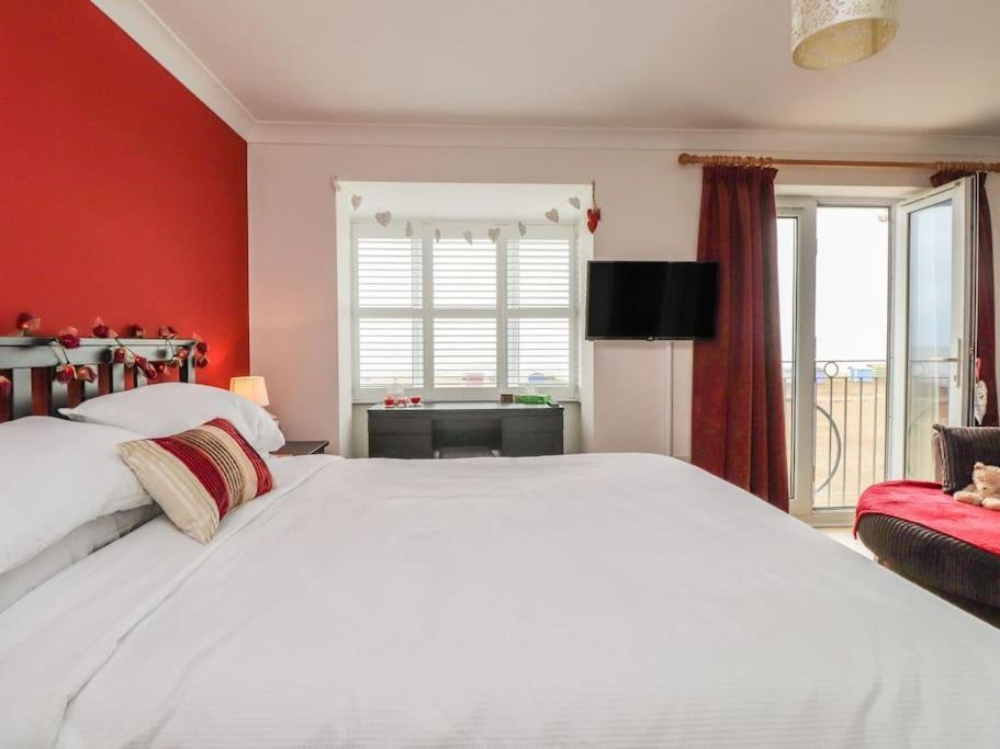 Stunning Seaviews - Beach House - Jacuzzi Bath Tub Littlestone-on-Sea 外观 照片
