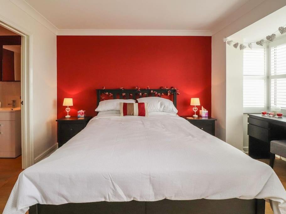 Stunning Seaviews - Beach House - Jacuzzi Bath Tub Littlestone-on-Sea 外观 照片
