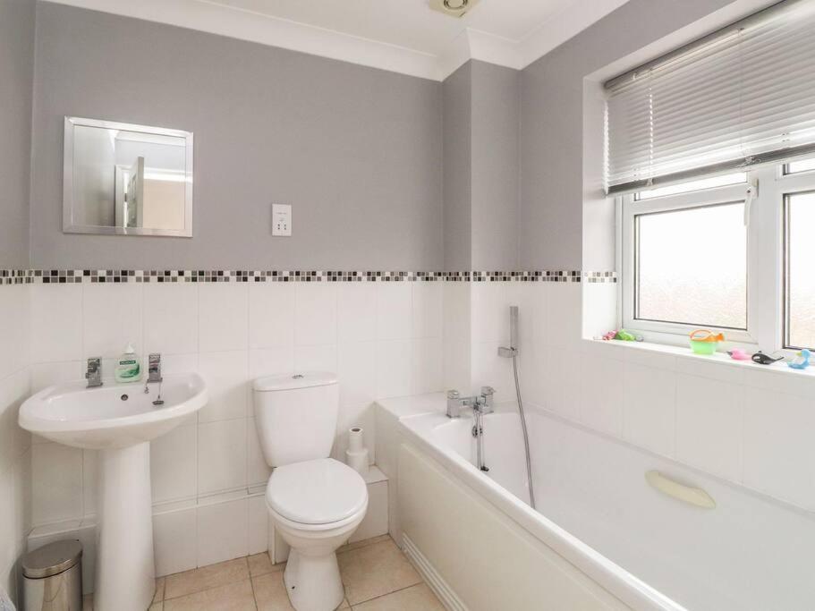 Stunning Seaviews - Beach House - Jacuzzi Bath Tub Littlestone-on-Sea 外观 照片